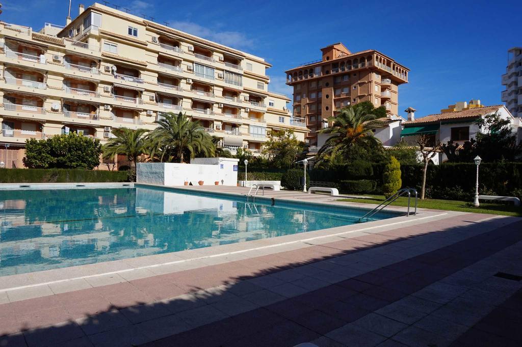Apartamentos Marblau Los Iris- Julio Y Agosto Solo Familias Gandía Exterior foto
